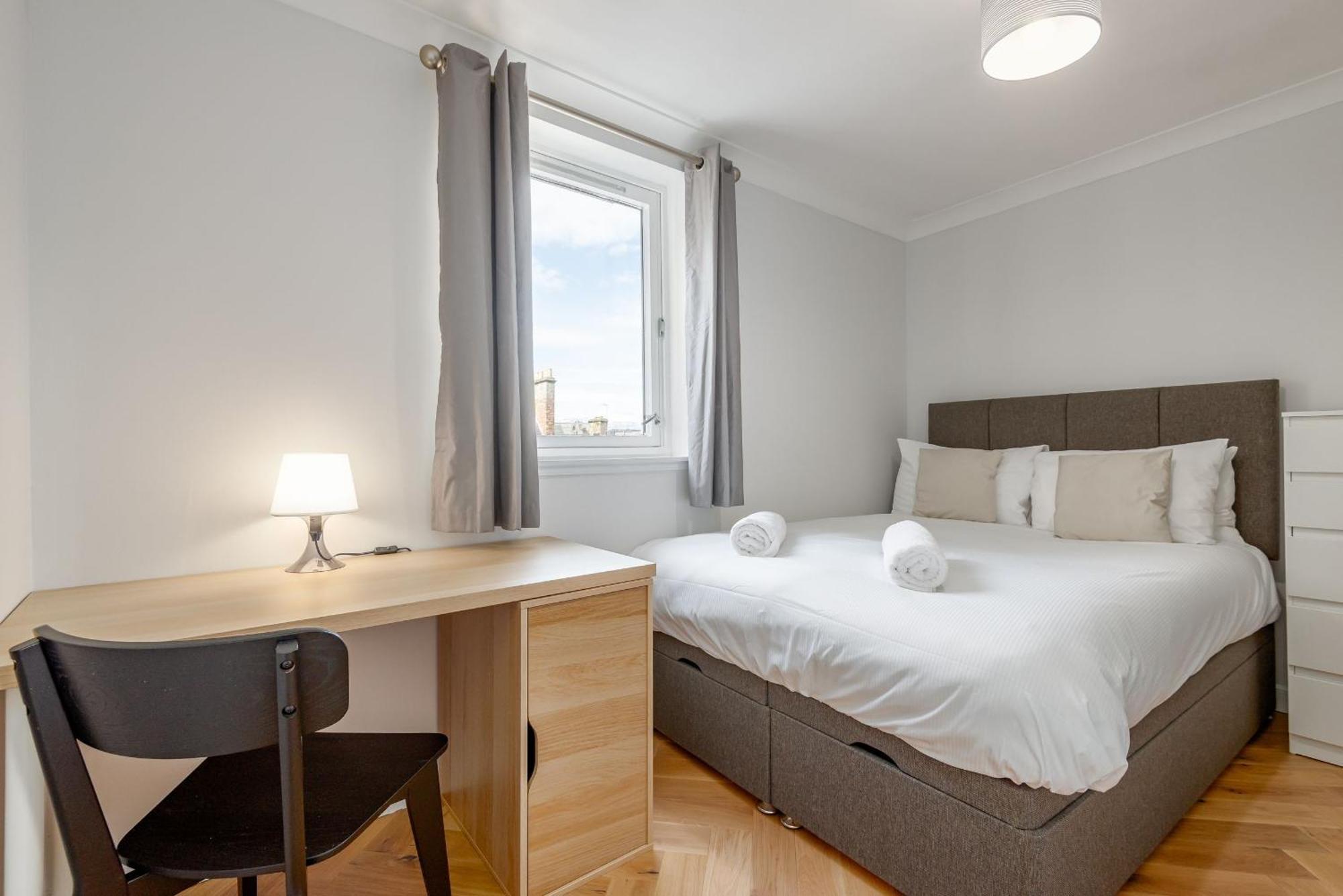 Spire View Apartment *